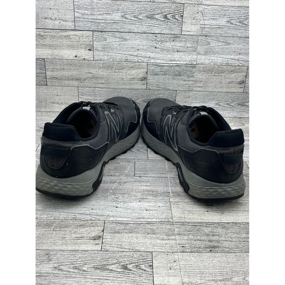 New Balance 410v8 Men Trail Running Shoes Black Grey‎ MT410LB8 Size 11 4E Wide main image 4